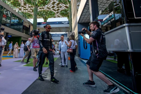 F1-Hospitality_2-600x400