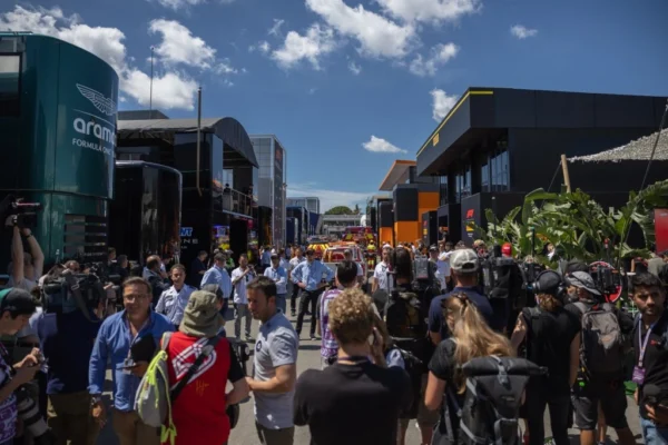 F1-Hospitality_4-600x400