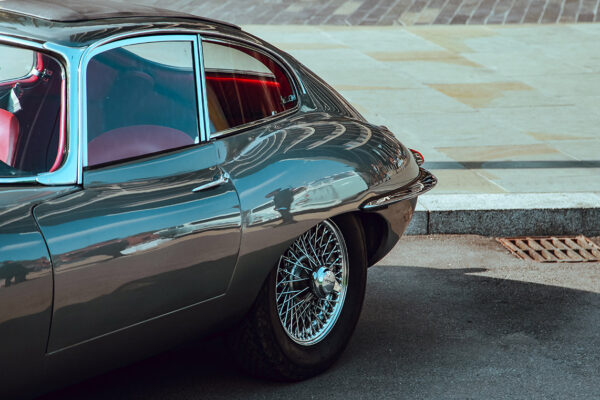 banner-info-page-company-about-600x400